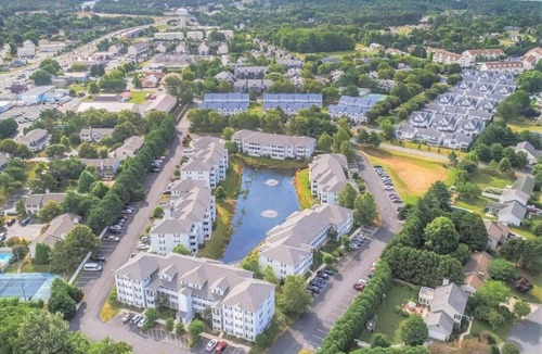 Rehoboth Beach Condo | All linens included! 2BR 2B close to downtown Rehoboth with wonderful reviews!