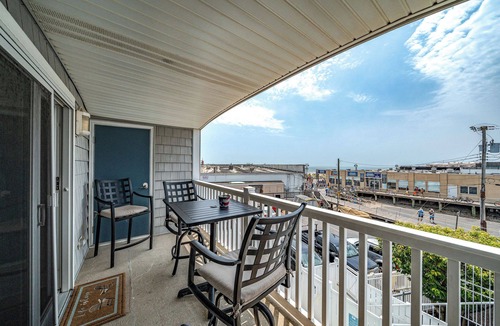 North End Condo | Almost Beachfront 2BR Condo/Ocean Views, Pool & Elevator in the Heart of OCNJ
