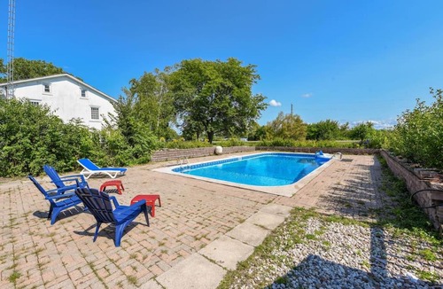 Athol Springs Ski Chalet | Amazing 4BR Villa with Heated Salt Water Pool