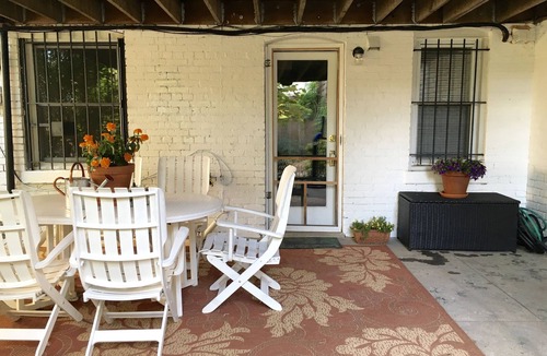 Mount Pleasant Apartment | Amazing apartment with outside space, ideally situated, w/easy access to all DC