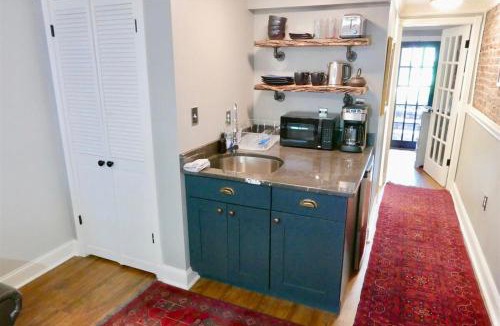 Capitol Hill Apartment | Amazing Location - Close to Union Station