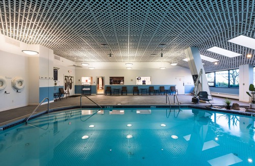Iselin Hotel | APA Hotel Woodbridge