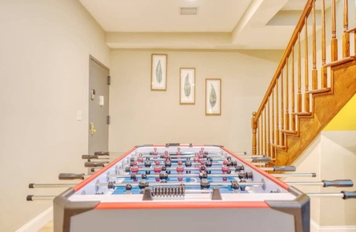 Chinatown Apartment | Apartment ∙ 3 bedrooms ∙ 8 guests