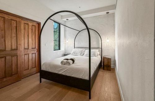 Society Hill Apartment | Apartmint at South St - Philadelphia