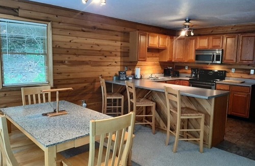 Keslers Cross Lanes House | Appalachian Adventure at Summersville Lake, WV
