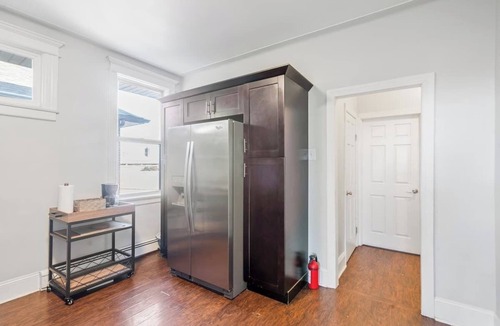 North Bergen Apartment | Apt 15 minute drive to Manhattan