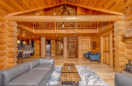North Glade Hills House | Ar'ya Relaxed Chalet | Dock Slip + Hot Tub