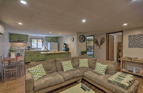 Thornhurst Cabin | Arrowhead Lake Amenities: Quaint Home w/Fireplace