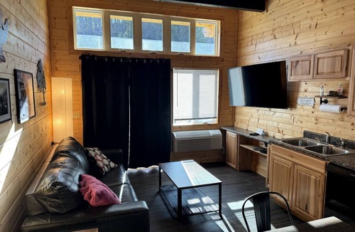Bramwell Cabin | ATV TrailCamp: W.T.'s Dive- Just seconds from HMT Pocahontas Trailhead!