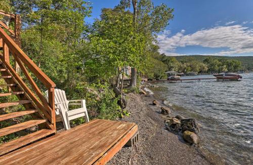Middlesex House | Aunt Als Place Home on Canandaigua Lake with Deck