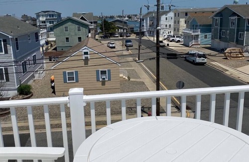 Avalon House | Avalon 5 Bedroom/4 Bath Townhouse - Bay Views - sleeps 14