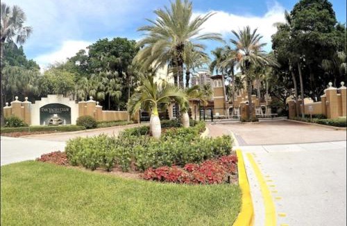 Aventura Apartment | Aventura Pool Gym Balcony 7min Aventura Mall