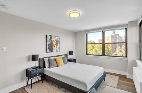 East Falls Apartment | Avenue B645 Furnished 2br Apt, Parking Att Nurses