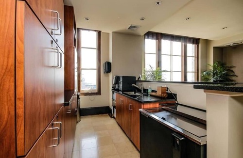 Downtown Baltimore Apartment | Baltimore executive Furnished rentals