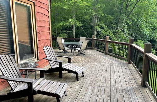 Slaty Fork Cabin | Base Camp - Cozy Cabin, Close to Snowshoe!