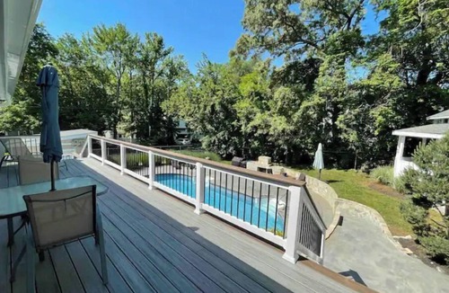 Annapolis House | Bay Poolhouse