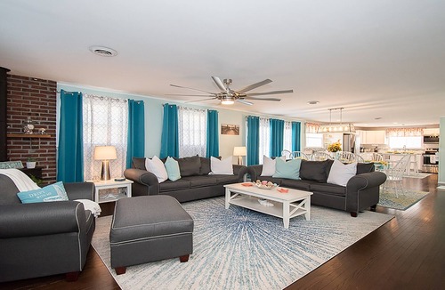 Villas House | BayDreamer ~Pool~Pet-Friendly~1.5 Blks from Bay