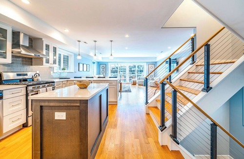 Riviera House | Bayfront 5-Bedroom, 5-Bath Home w/Modern Comfort