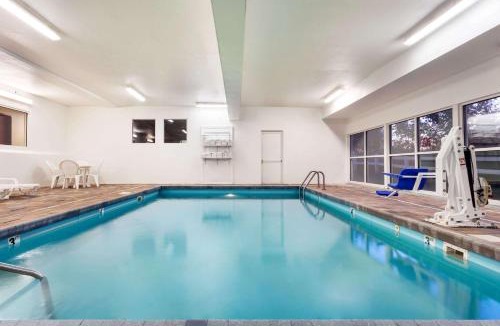 Dale Hotel | Baymont by Wyndham Dale