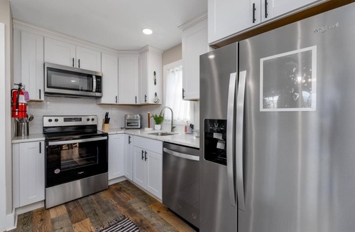North Cape May House | Bayside Beauty offering 3 bedroom 2 bathroom with a Pool and Hot Tub