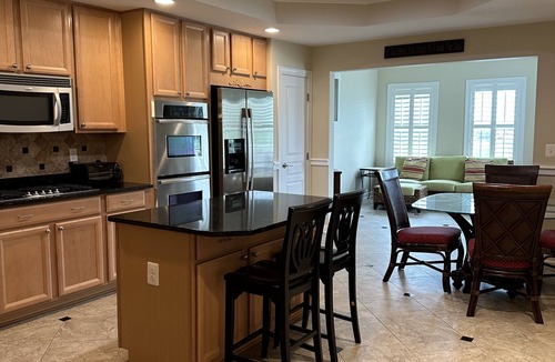 The Commons House | Bayside Resort! Spacious Townhome-Sleeps 13-Pools, Beach, Bikes, Pond, Golf!