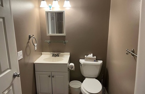 Normandy Beach House | Beach Block! 3 BR, 1.5 bath, sleeps 8