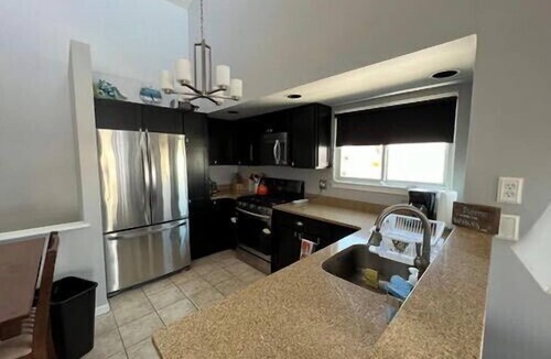 Sea Isle City House | BEACH BLOCK TOWNHOUSE WITH OCEAN AND SUNRISE VIEWS in a Superb Location