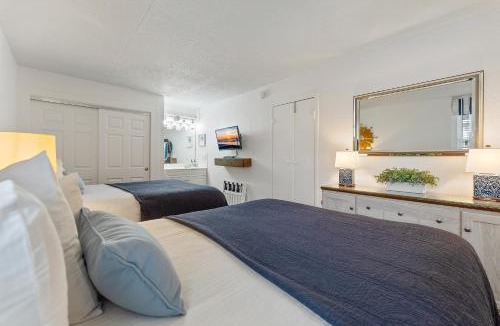 Avalon Apartment | Beachcomber Resort