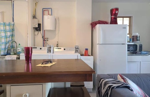 Highlands Apartment | BEACHFRONT 1BR WATERVIEWS WITH DECK PRIVATE BEACH