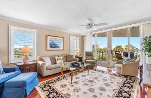Litchfield by the Sea House | Beachfront Getaway Luxurious 3BR with Ocean Views