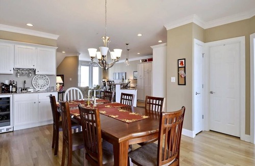 Fenwick Island Condo | Beachside 4BR Condo w/Ocean Views