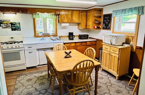 Slate Run House | Bear Run Lodge-Creek front, steps away from everything!