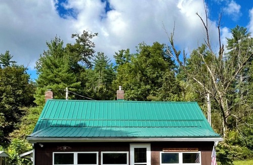 Slate Run House | Bear Run Lodge-Creek front, steps away from everything!