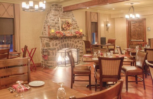 Cresco Apartment | Beautiful 1 bedroom unit at resort, sleeps 4
