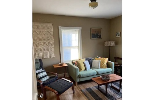 Moylan House | Beautiful 1920s Home in Quiet Media Neighborhood