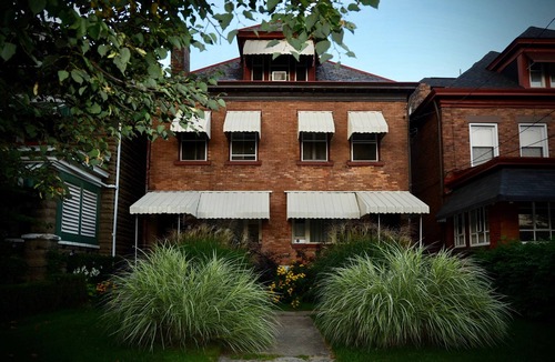 Pittsburgh Apartment | Beautiful 2BR Apt./Pittsburgh/East/Regent Square/Frick Park