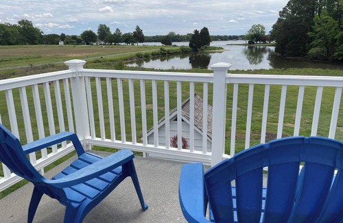 Unionville House | Beautiful 3-bedroom Miles River waterfront in tranquil Easton - Relax and unwind