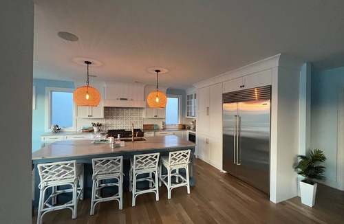 Ship Bottom House | Beautiful Bayfront House 6BR, 5baths - Heated Pool, dock and 1 block to ocean!