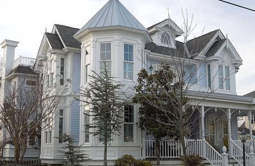 Stone Harbor House | Beautiful Bayfront House w/Boat Dock. Enjoy the Sunsets across Carnival Bay!