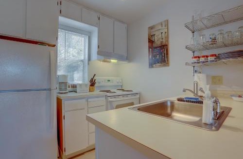 Hood River House | Beautiful Condo River Views Steps to Downtown Heart of Hood River 4263