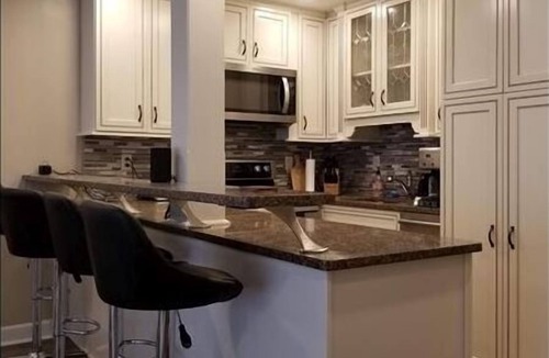 Rehoboth Beach Condo | Beautiful Condo & Great Ocean Block Location!