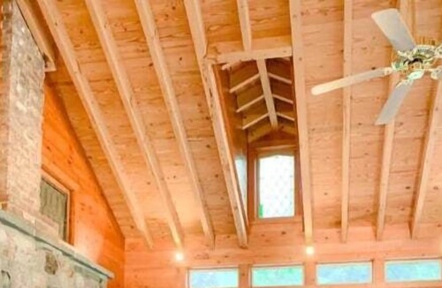 Layton House | Beautiful Country Retreat - 40 guests!