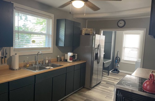 Sharon House | Beautiful Home at 446 Frank & Fourth