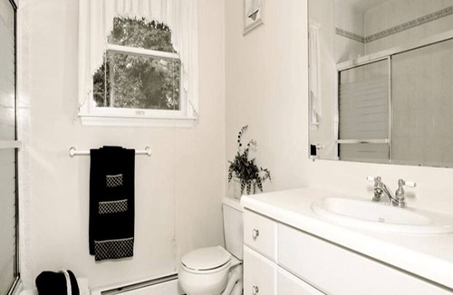 Pomona House | Beautiful Home In Quiet Neighborhood