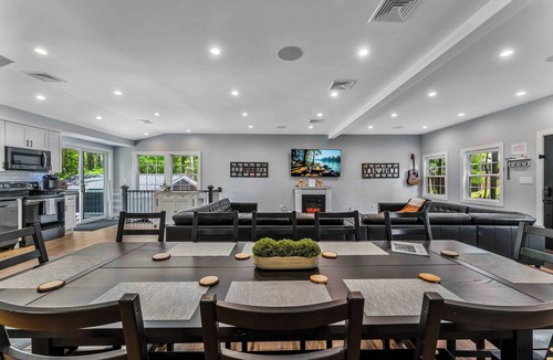 Wallenpaupauk Lake Estates House | Beautiful House, Dogs ok! in WLE! Walk to the pool!