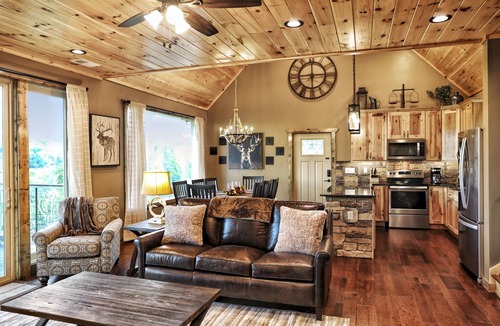 Chalet Village North Cabin | BEAUTIFUL Luxury VIEW Cabin! 4 Master Suites! 5 fireplaces! 3 Decks! Hot Tub!