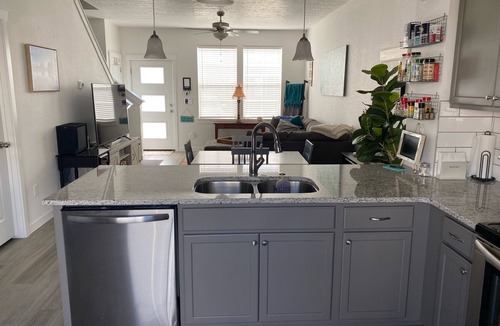 Southwest Ada County Alliance House | Beautiful New condo next to Park, 2 story Boise dream! Small Pets Welcome