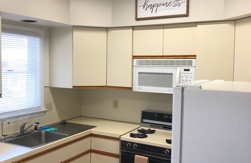 Ventnor City House | Beautiful property, very clean with an open floor plan…2 bedroom 2 bath