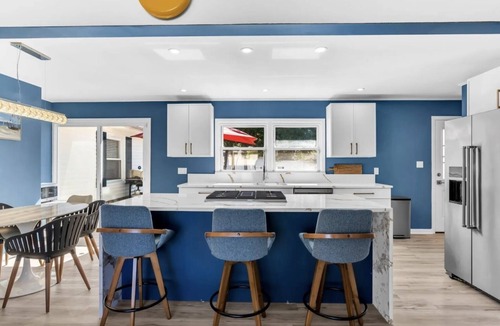 Long Branch House | BEAUTIFUL REMODEL 4+ BEDROOM HOME - 1 BLOCK TO THE BEACH!