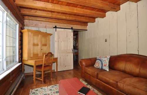 Snowbird Cabin | Beautiful Remodeled 5 Bedroom 3000 sq ft Cabin in the Iconic Vivian Park Area